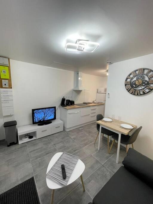 La Maisonnette Saint-Quentinoise Dış mekan fotoğraf